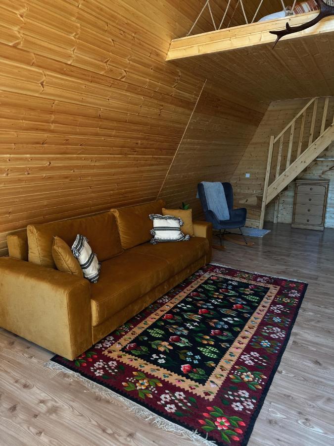 The Frog Glamping Hotel Horezu Exterior photo